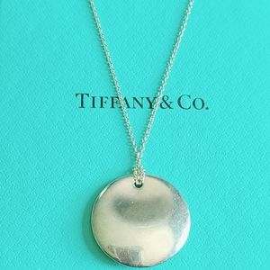Tiffany n Co. Elsa peretti Spain pendant and chain